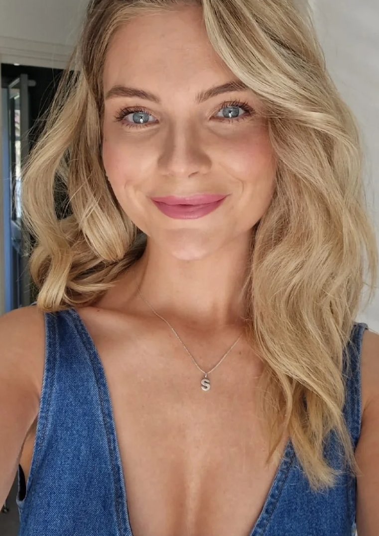 Natural makeup result by Little Beauty Secrets
